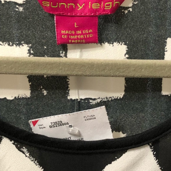 Top - Picture 3 of 3